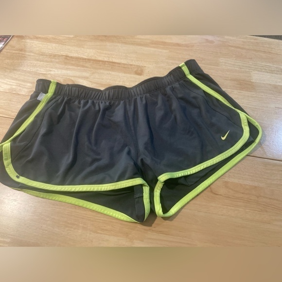 Nike Dri- fit athletic shorts in size Large.black in color w/ neon yellow - Picture 3 of 5